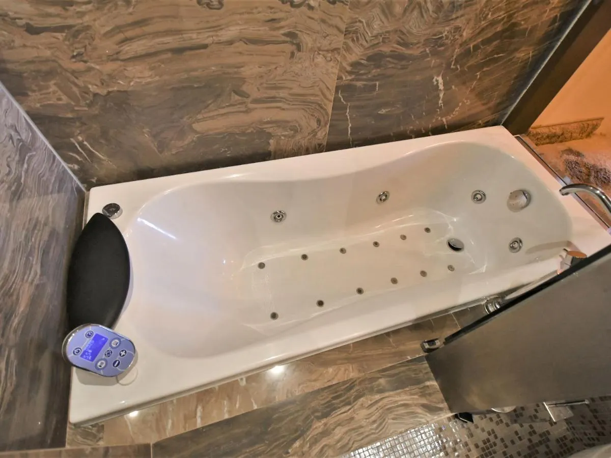 Apartment Suite Casa Nova By Interhome Venice